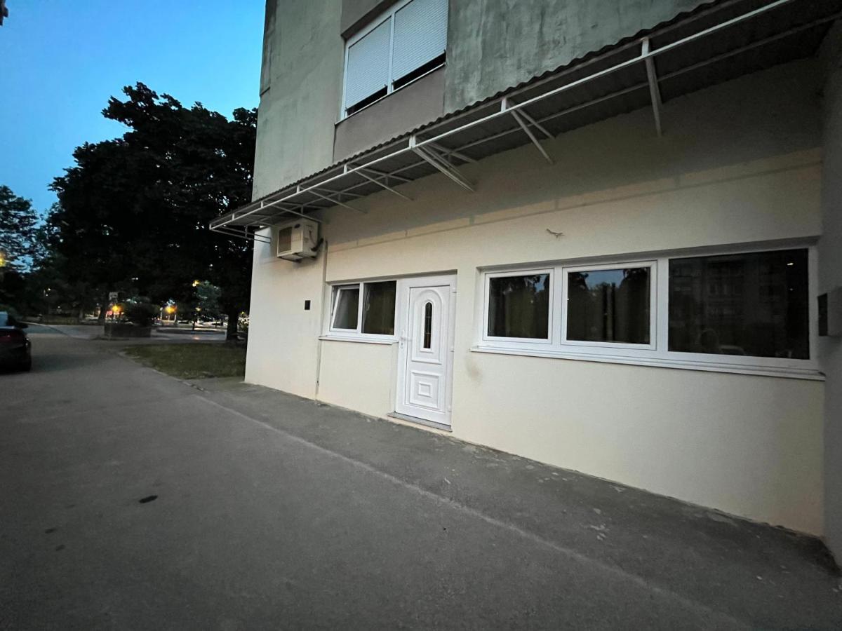 Apartment Nina Zagreb Exteriör bild